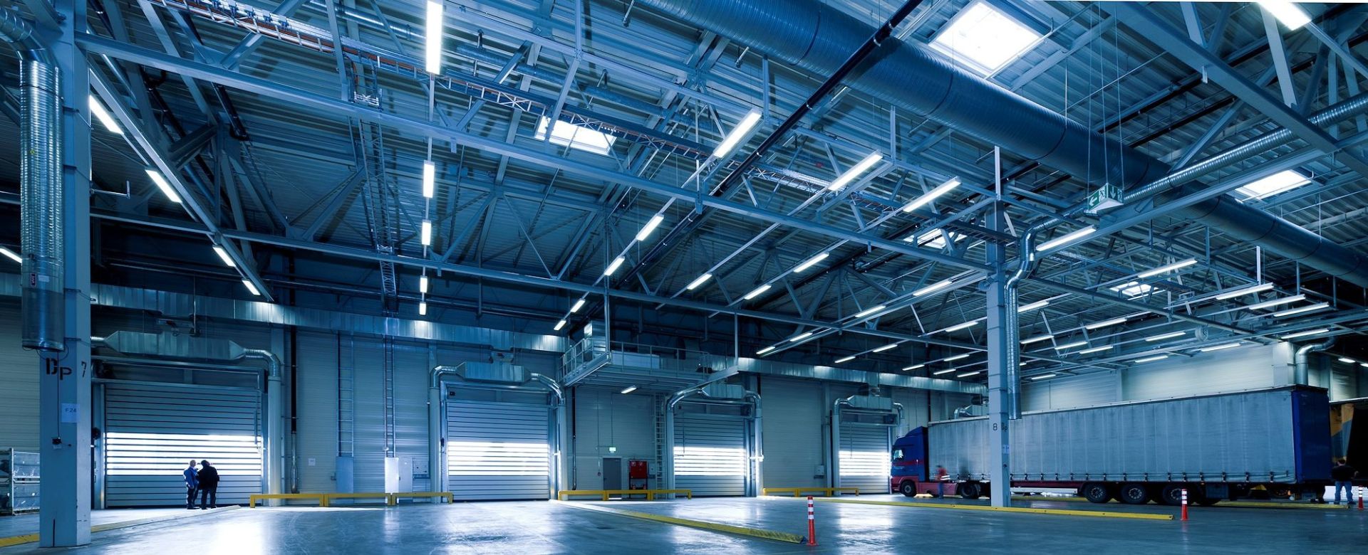 Iluminación para almacenes y naves industriales | Tecnoluz